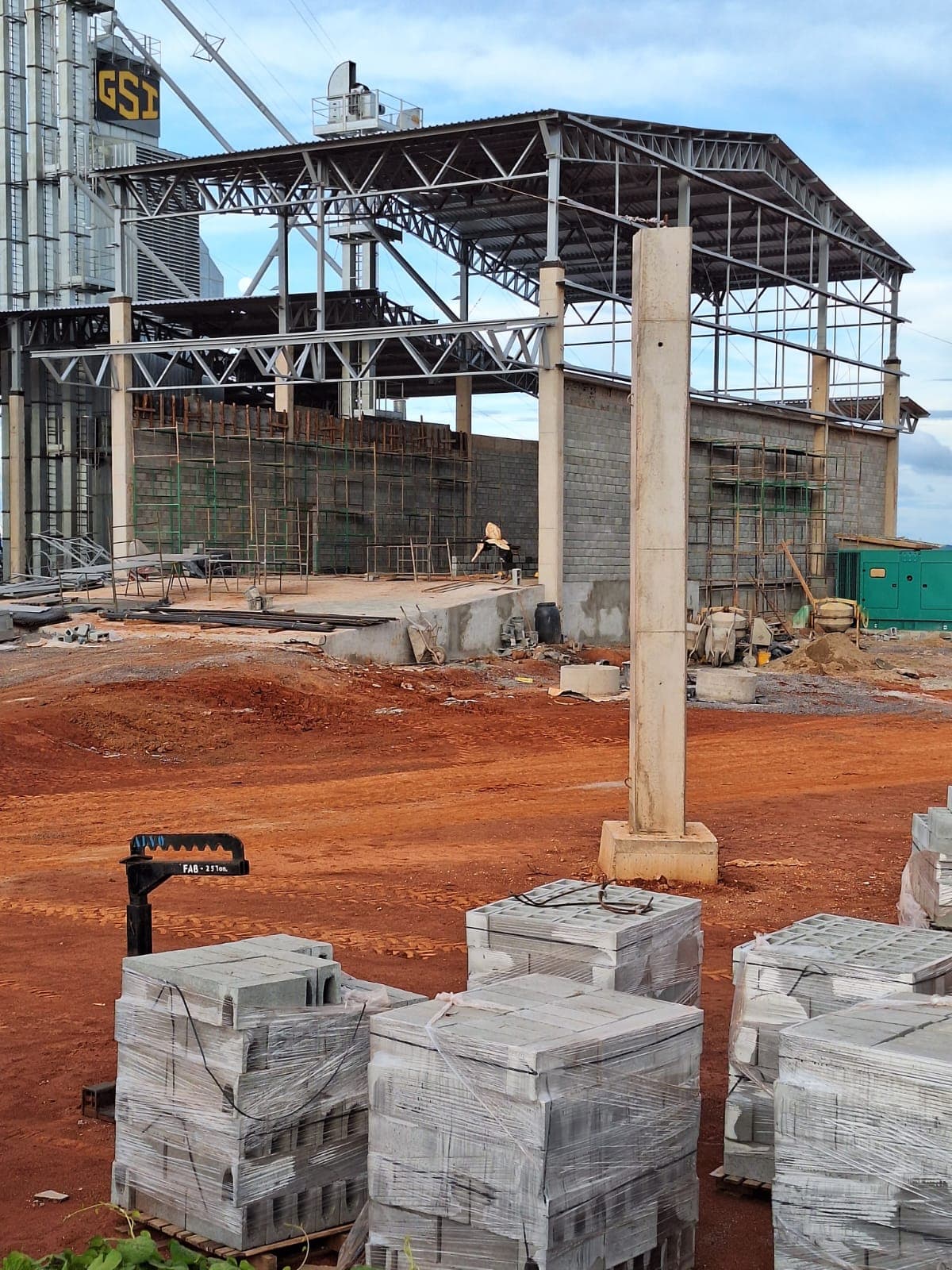 Cobertura da moega, fornalha e expedição — Firminópolis, GO — foto 6